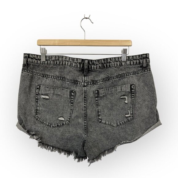 Fashion Nova Clover Distressed Non Stretch Denim Shorts Acid Wash Black Size 14 - Picture 2 of 6